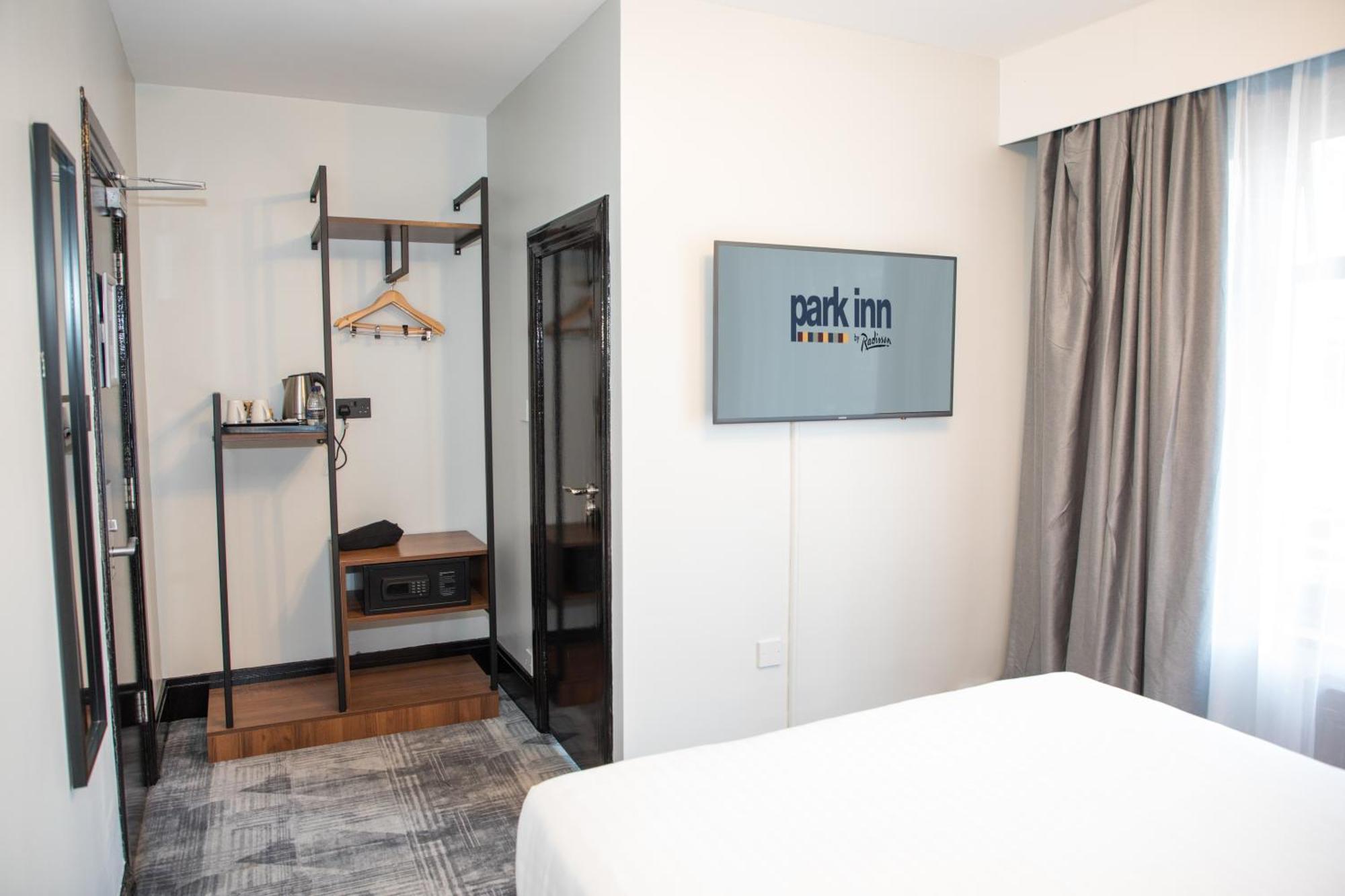 Park Inn By Radisson Bournemouth Exteriör bild