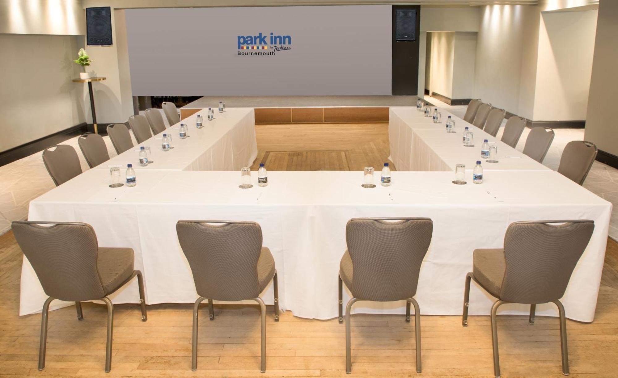 Park Inn By Radisson Bournemouth Exteriör bild